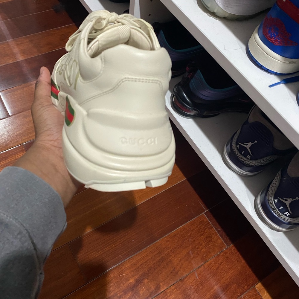 Gucci Sneakers - Picture 7 of 8